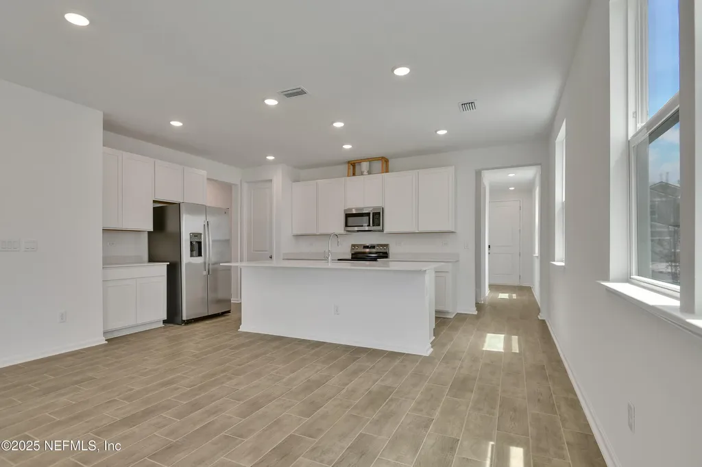 2588 Chiefland Lane Jacksonville FL 32254