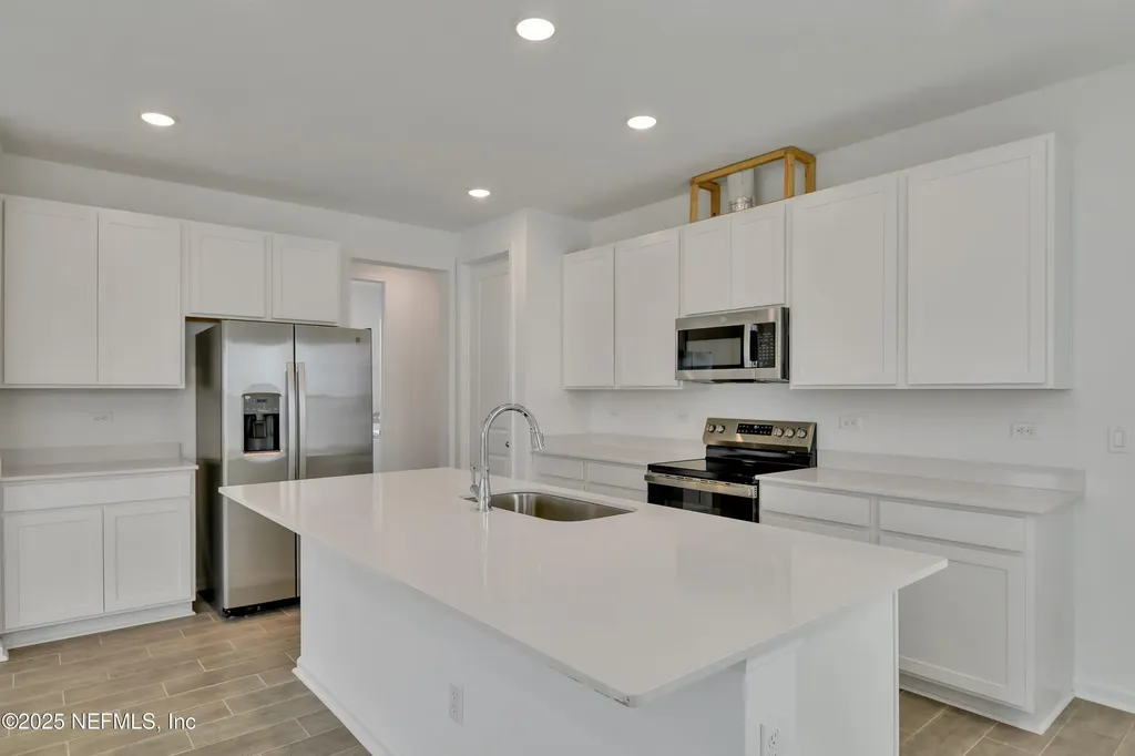2588 Chiefland Lane Jacksonville FL 32254