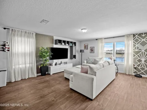 2741 Oak Stream Drive Green Cove Springs FL 32043