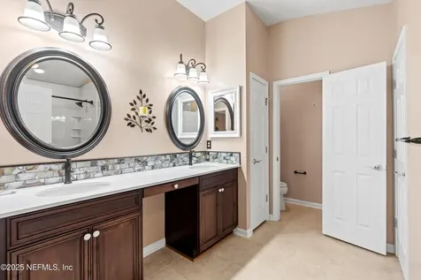 9110 Honeybee Lane Jacksonville FL 32256