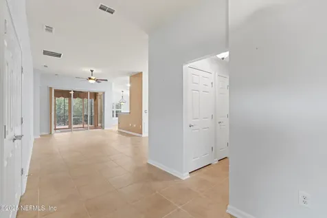 9110 Honeybee Lane Jacksonville FL 32256