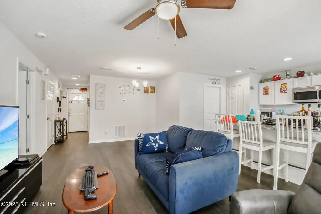 6212 Leona Street Jacksonville FL 32219