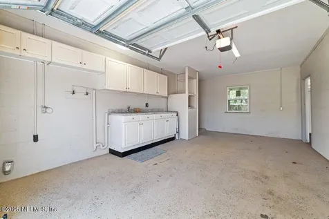 2173 Newberry Road Jacksonville FL 32218