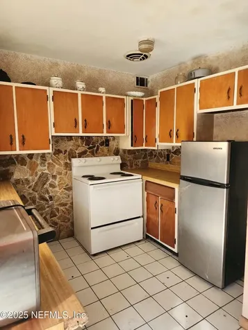 1014 La Marche Drive Jacksonville FL 32205