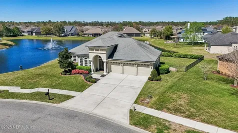 1382 Coopers Hawk Way Middleburg FL 32068