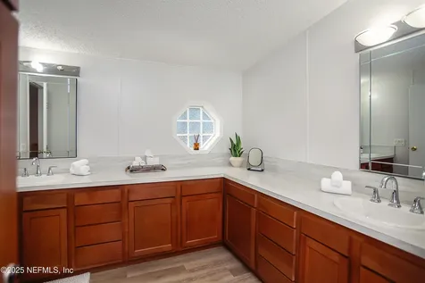 9839 NW 38th Terrace Branford FL 32008