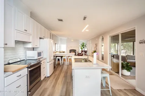 9839 NW 38th Terrace Branford FL 32008