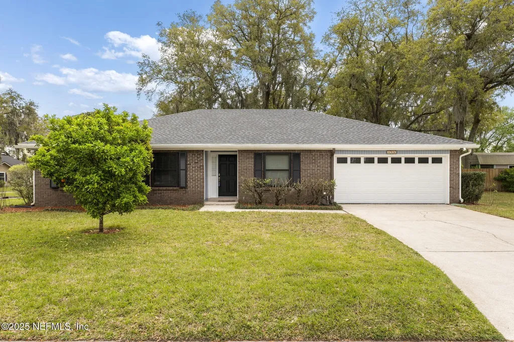 4336 Gentle Knoll Drive N Jacksonville FL 32258