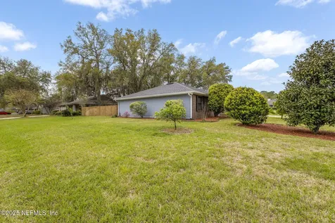 4336 Gentle Knoll Drive N Jacksonville FL 32258