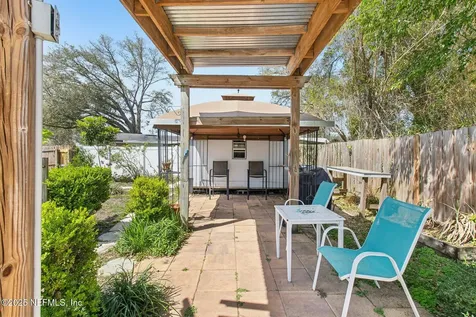 8401 Country Creek Boulevard Jacksonville FL 32221