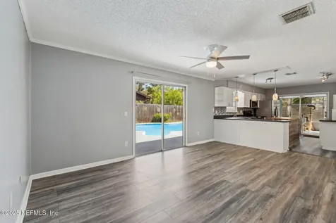 8401 Country Creek Boulevard Jacksonville FL 32221