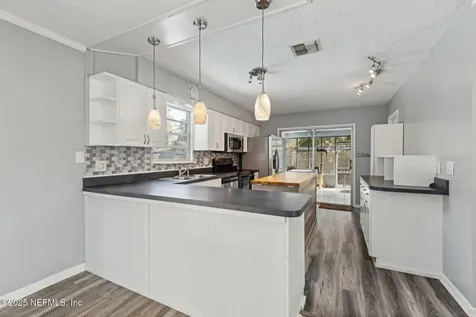 8401 Country Creek Boulevard Jacksonville FL 32221