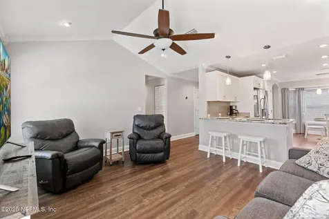 8535 Lori Ann Court Jacksonville FL 32220