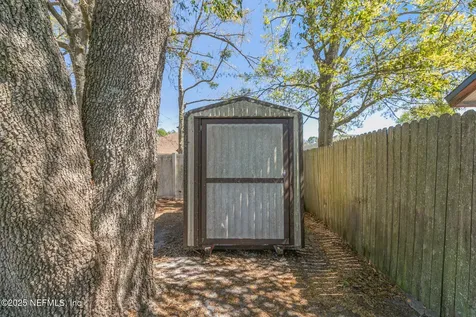 8535 Lori Ann Court Jacksonville FL 32220