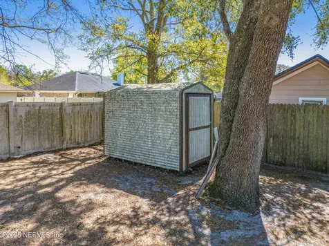 8535 Lori Ann Court Jacksonville FL 32220