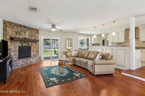 15321 Cape Drive S Jacksonville FL 32226