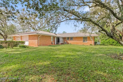111 Nancy Place Palatka FL 32177