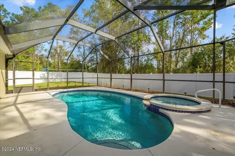 24 Squirrel Place Palm Coast FL 32164