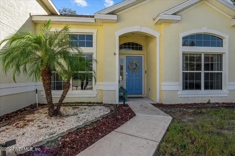 24 Squirrel Place Palm Coast FL 32164