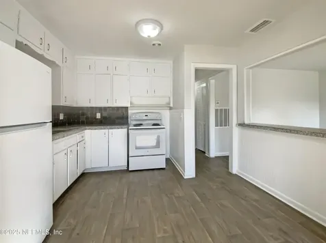 3445 Tarpon Drive Jacksonville FL 32277