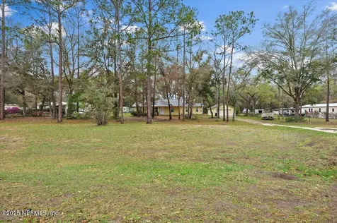 1190 Lions Den Drive Green Cove Springs FL 32043