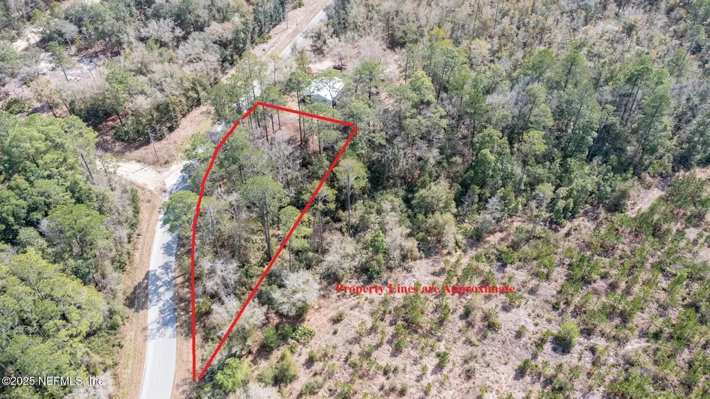 647 & 649 E Hillsborough Avenue Florahome FL 32140