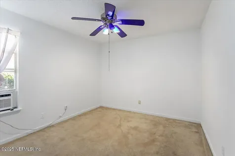 9066 Noroad Jacksonville FL 32210