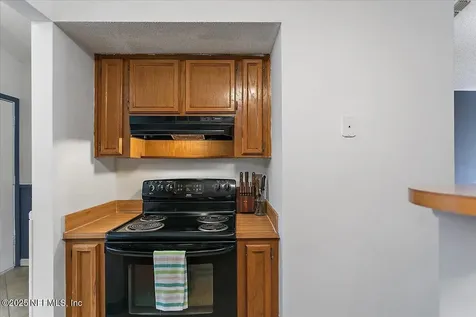 9066 Noroad Jacksonville FL 32210