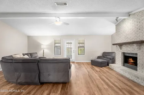 10390 Deerfoot Lane N Jacksonville FL 32257