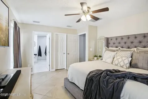 1832 Creekview Drive Green Cove Springs FL 32043