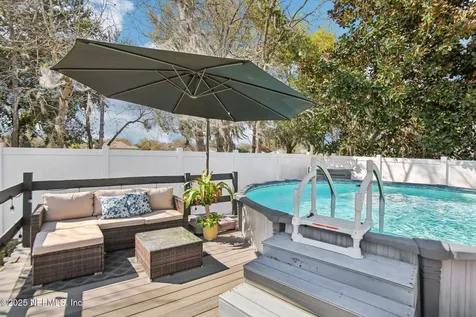 1832 Creekview Drive Green Cove Springs FL 32043