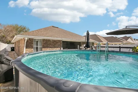 1832 Creekview Drive Green Cove Springs FL 32043