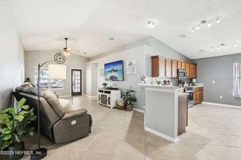 1832 Creekview Drive Green Cove Springs FL 32043