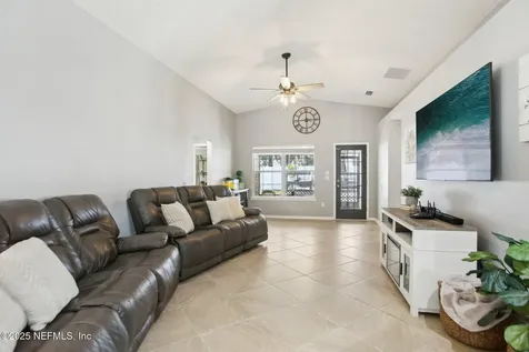 1832 Creekview Drive Green Cove Springs FL 32043