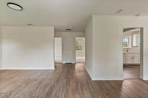 1094 Woodstock Avenue Jacksonville FL 32254
