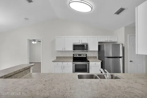 2534 Sandhaven Court Green Cove Springs FL 32043