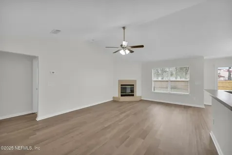 2534 Sandhaven Court Green Cove Springs FL 32043