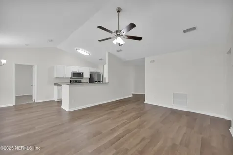 2534 Sandhaven Court Green Cove Springs FL 32043