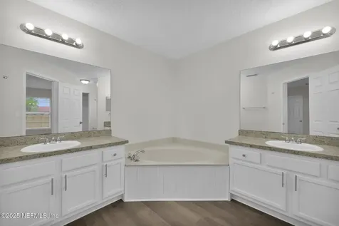2534 Sandhaven Court Green Cove Springs FL 32043