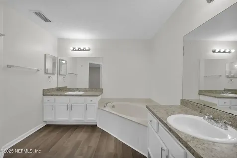 2534 Sandhaven Court Green Cove Springs FL 32043