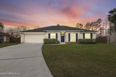 2534 Sandhaven Court Green Cove Springs FL 32043