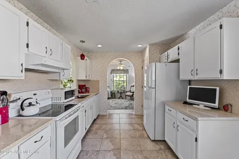 4410 Hunters Haven Lane E Jacksonville FL 32224