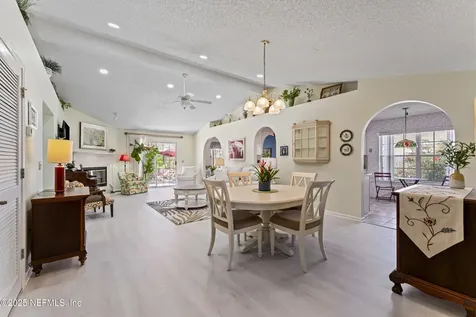 4410 Hunters Haven Lane E Jacksonville FL 32224