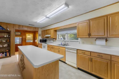 100 Lake Avenue Crescent City FL 32112