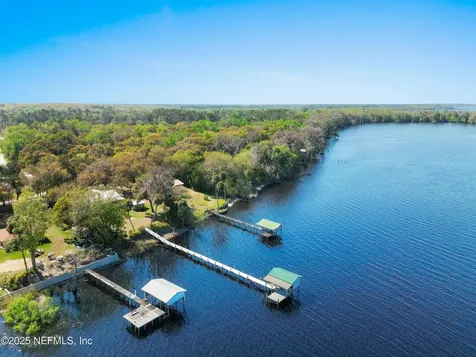 100 Lake Avenue Crescent City FL 32112