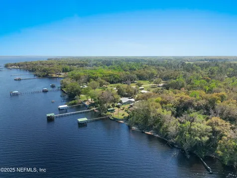 100 Lake Avenue Crescent City FL 32112