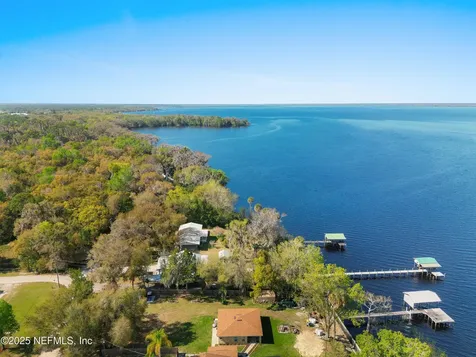 100 Lake Avenue Crescent City FL 32112