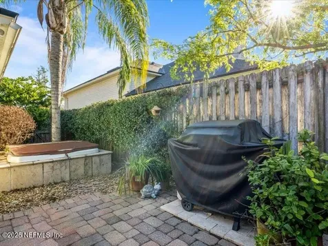 12048 Scarsdale Drive Jacksonville FL 32246