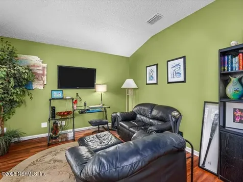 12048 Scarsdale Drive Jacksonville FL 32246
