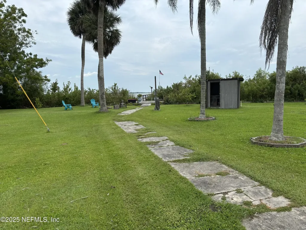 6001 Bird Island Drive Lady Lake FL 32159